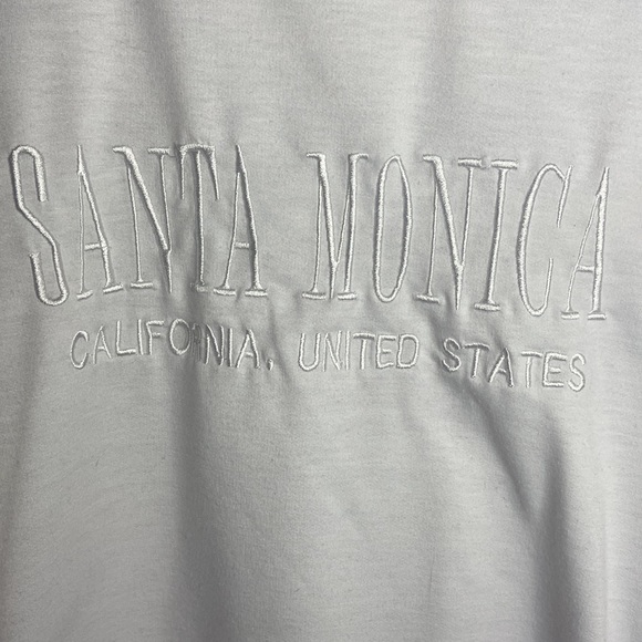 White sweater. - Picture 4 of 4